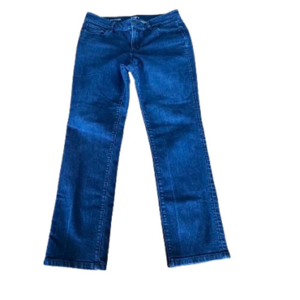 Ann Taylor Loft Curvy Straight jeans in a medium wash denim. 12P NWOT!